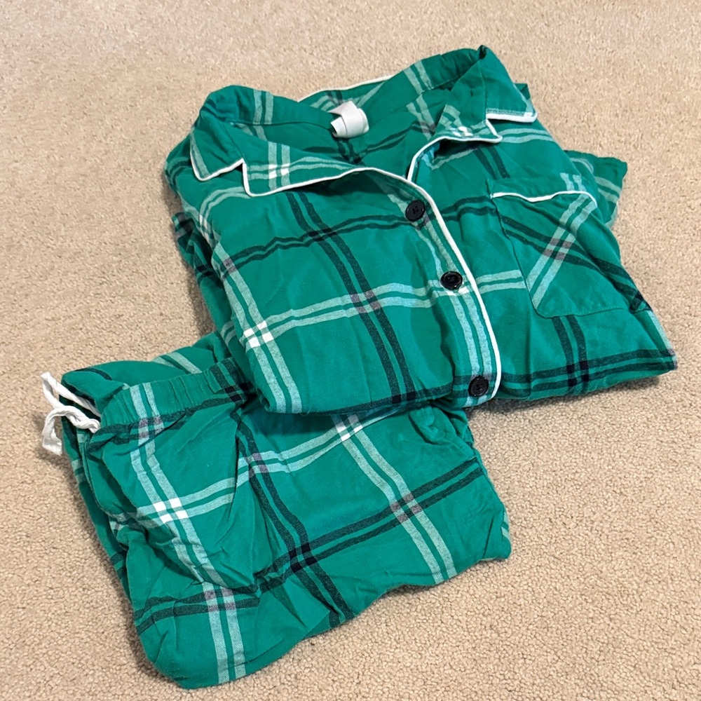 Wondershop Emerald Plaid Kids Pajama Set